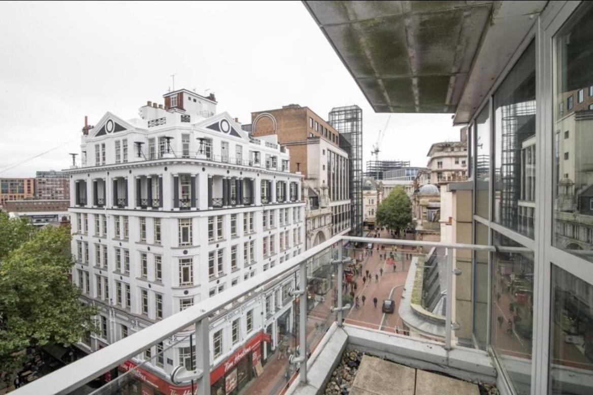 Stylish Two Bed In The Heart Of The City Бирмингем Экстерьер фото