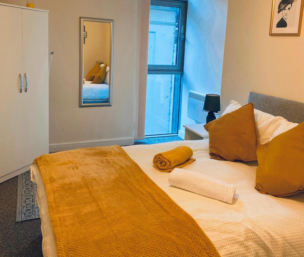 Stylish Two Bed In The Heart Of The City Бирмингем Экстерьер фото